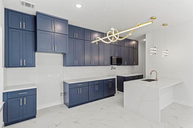7554 Dyer Street, Houston, TX 77088