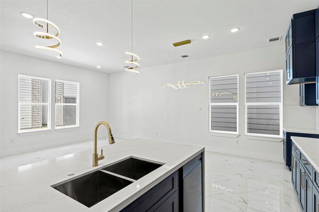 7554 Dyer Street, Houston, TX 77088