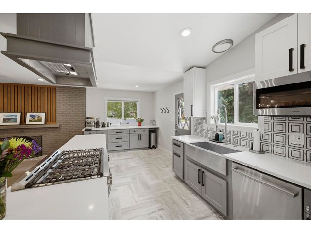 1433 Pikes Peak Ave, Fort Collins, CO 80524