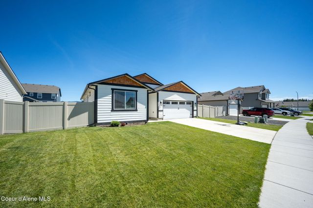 10521 N Belgrave LOOP, Hayden, ID 83835