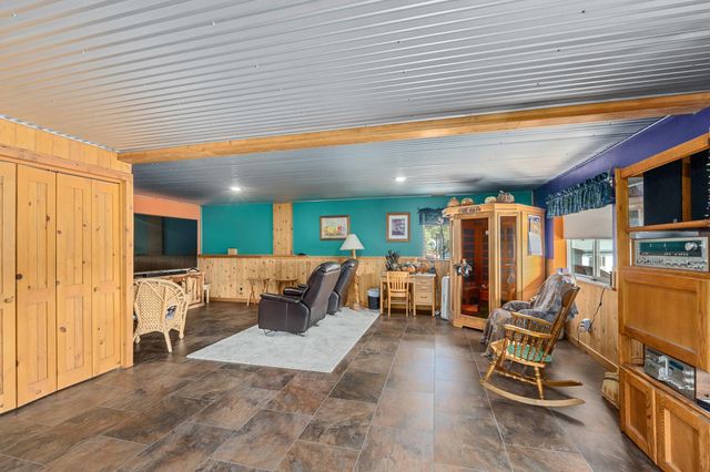 1076 Starvation Lake Rd, Colville, WA 99114