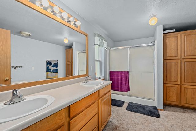 1076 Starvation Lake Rd, Colville, WA 99114