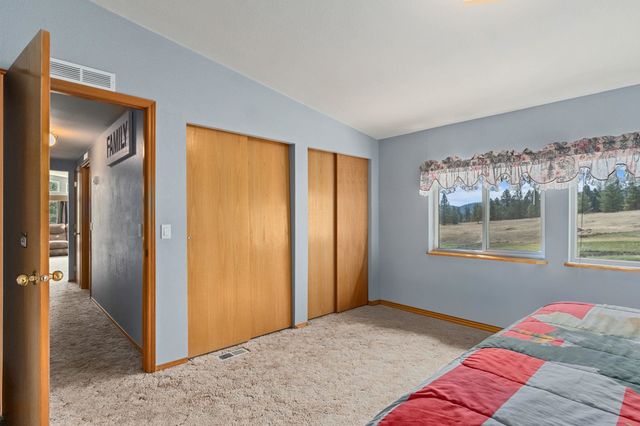 1076 Starvation Lake Rd, Colville, WA 99114