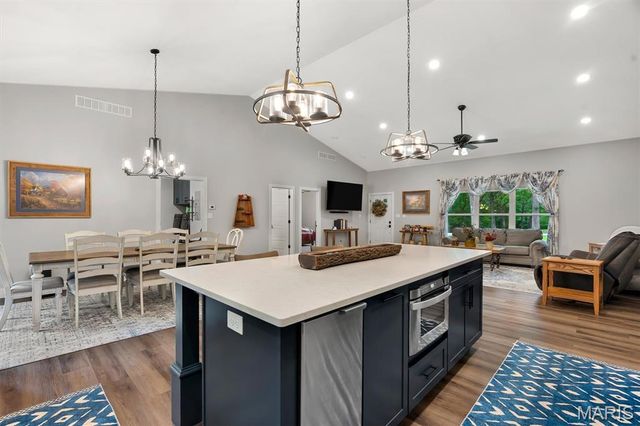 6713 Klondike Road, Hillsboro, MO 63050