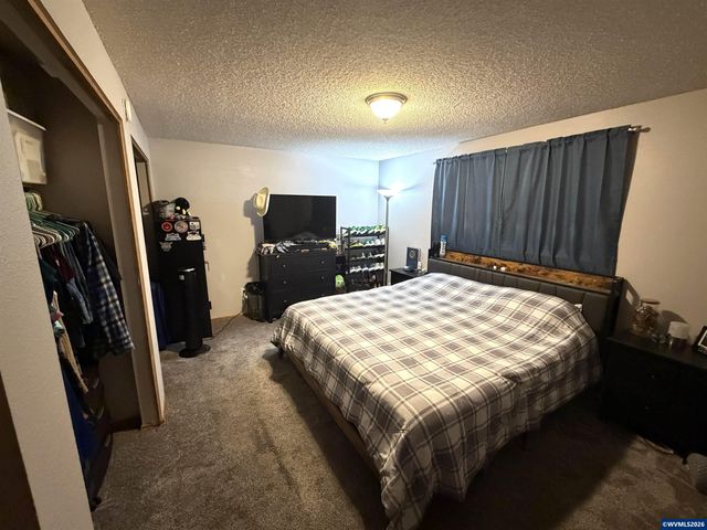 2514 Pine Ln SE, Albany, OR 97322