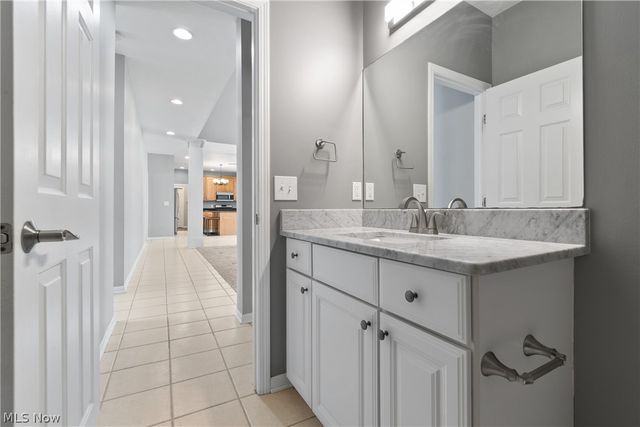 477 Misty Lane, Akron, OH 44321