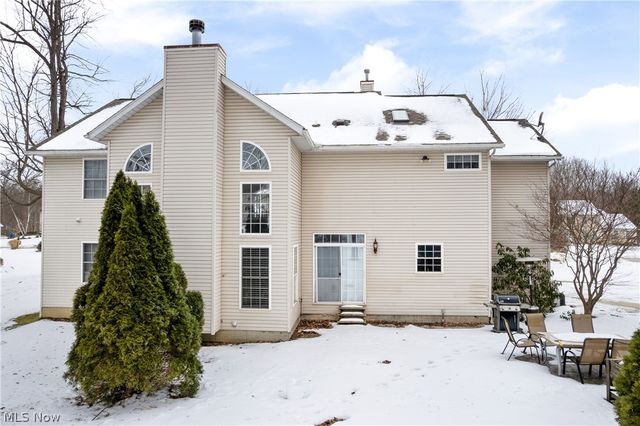 477 Misty Lane, Akron, OH 44321