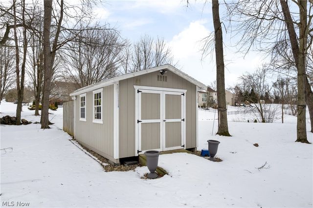 477 Misty Lane, Akron, OH 44321