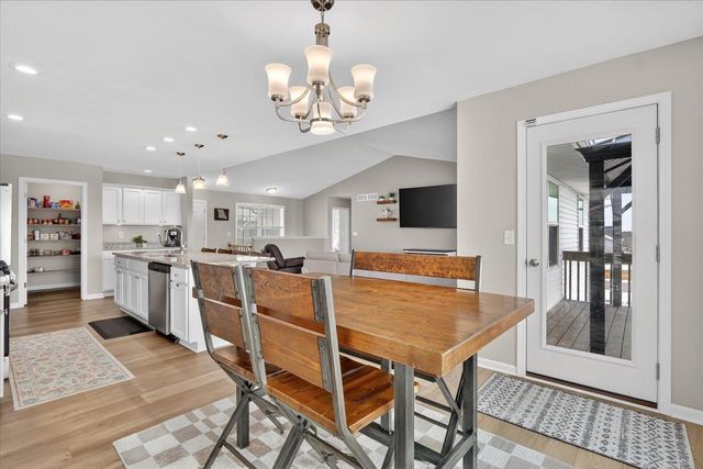 3709 Prairie Falcon Pass, Beloit, WI 53511