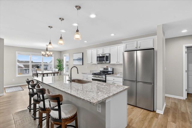 3709 Prairie Falcon Pass, Beloit, WI 53511