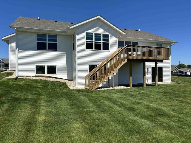 3709 Prairie Falcon Pass, Beloit, WI 53511