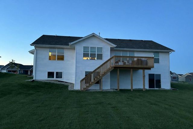 3709 Prairie Falcon Pass, Beloit, WI 53511