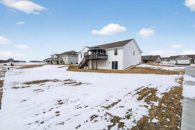 3709 Prairie Falcon Pass, Beloit, WI 53511