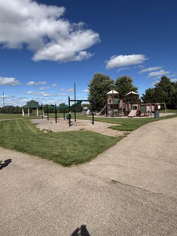 3709 Prairie Falcon Pass, Beloit, WI 53511