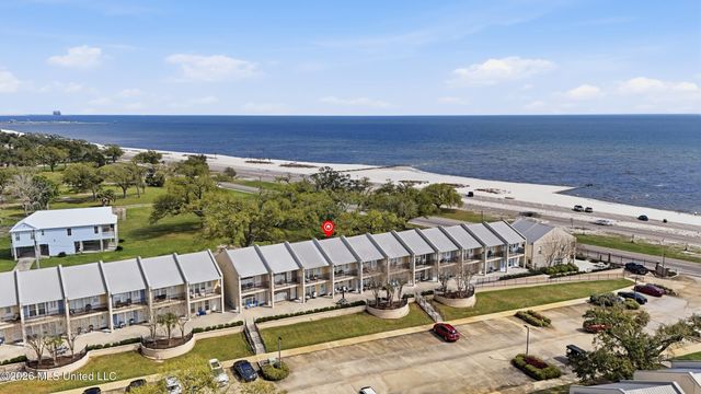 548 W Beach Boulevard, 110, Long Beach, MS 39560