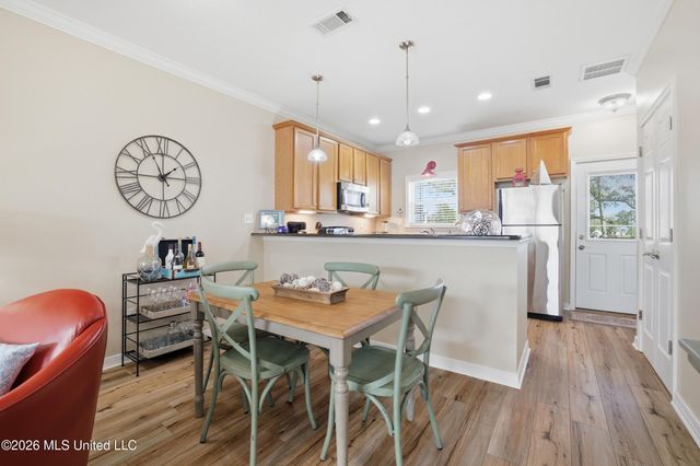 548 W Beach Boulevard, 110, Long Beach, MS 39560