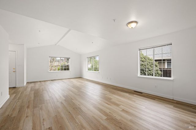 431-433 University St, Healdsburg, CA 95448