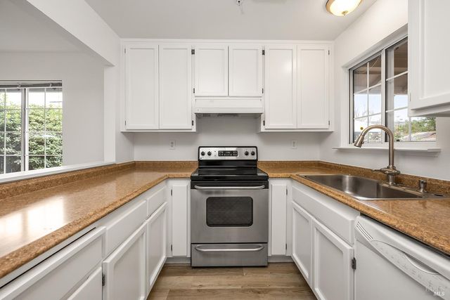 431-433 University St, Healdsburg, CA 95448