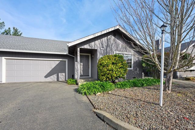 431-433 University St, Healdsburg, CA 95448