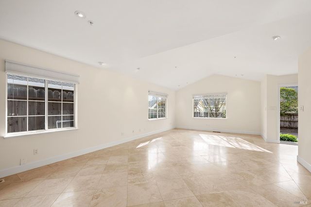 431-433 University St, Healdsburg, CA 95448