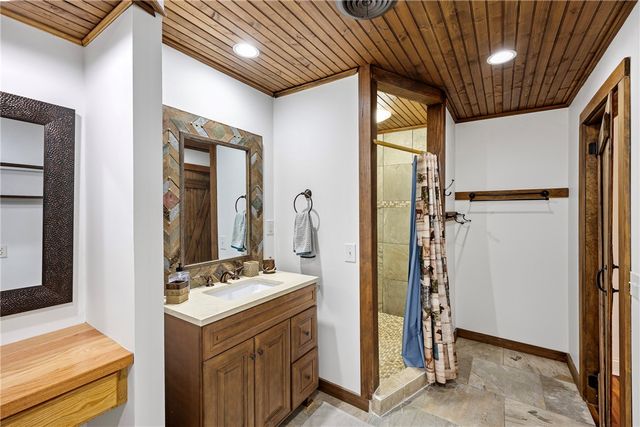 410 Mountain View Court, Russellville, AR 72802