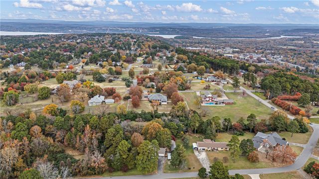 410 Mountain View Court, Russellville, AR 72802