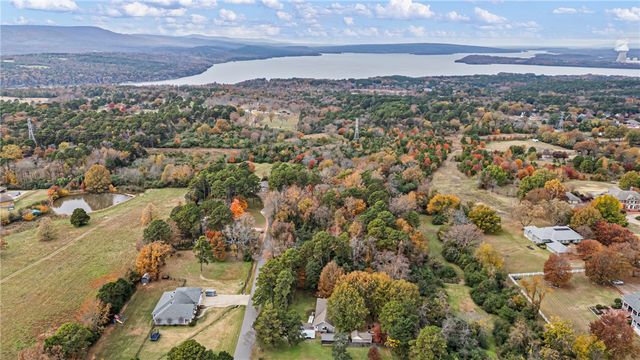 410 Mountain View Court, Russellville, AR 72802