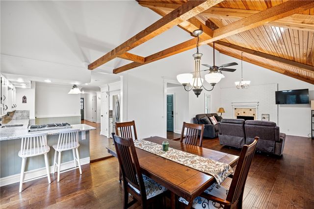 410 Mountain View Court, Russellville, AR 72802