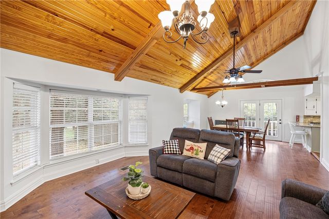 410 Mountain View Court, Russellville, AR 72802