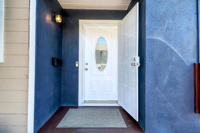 16640 Los Banos Street, San Leandro, CA 94578