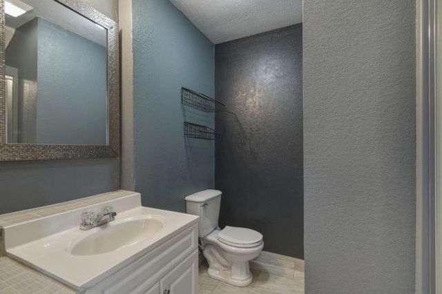 16640 Los Banos Street, San Leandro, CA 94578