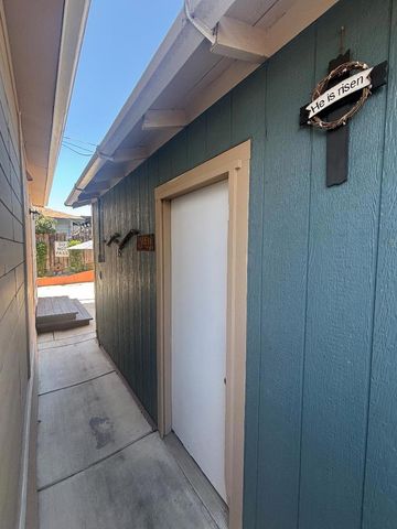 16640 Los Banos Street, San Leandro, CA 94578