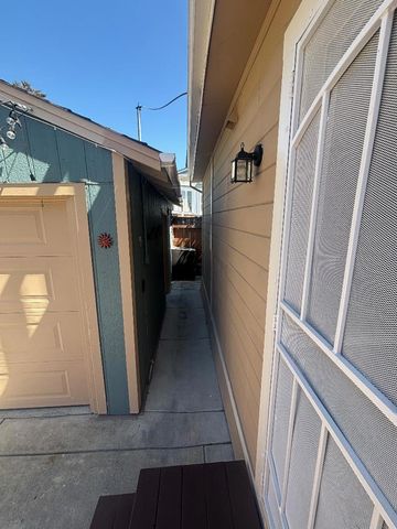 16640 Los Banos Street, San Leandro, CA 94578