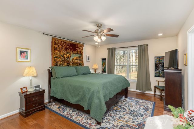 57 Pounding Mill Road, Hendersonville, NC 28792