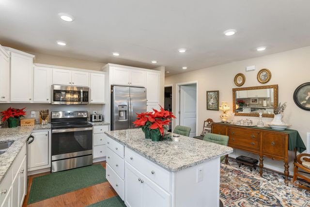 57 Pounding Mill Road, Hendersonville, NC 28792