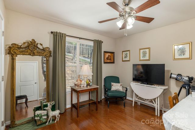 57 Pounding Mill Road, Hendersonville, NC 28792