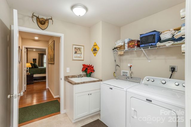 57 Pounding Mill Road, Hendersonville, NC 28792