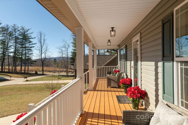 57 Pounding Mill Road, Hendersonville, NC 28792