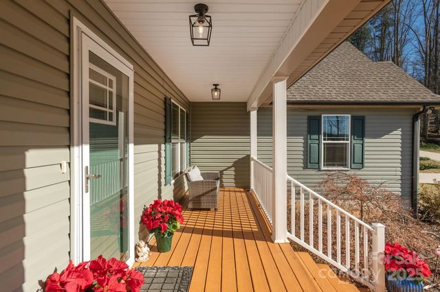 57 Pounding Mill Road, Hendersonville, NC 28792