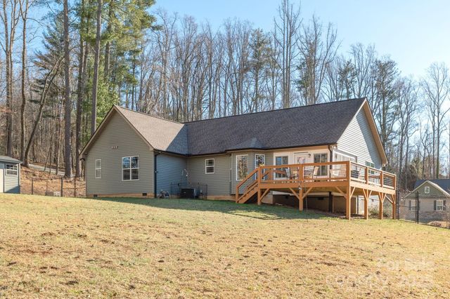 57 Pounding Mill Road, Hendersonville, NC 28792