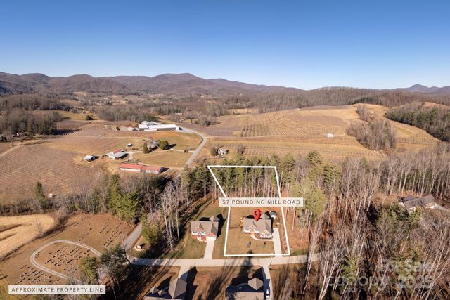 57 Pounding Mill Road, Hendersonville, NC 28792