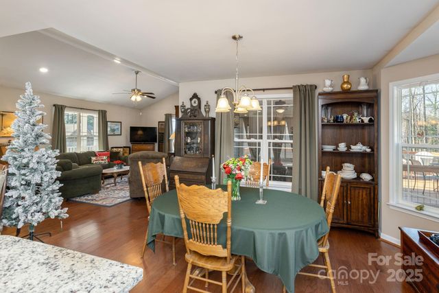 57 Pounding Mill Road, Hendersonville, NC 28792