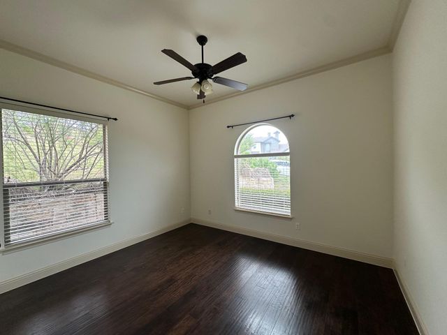 906 Madison Fork DR, Lakeway, TX 78738