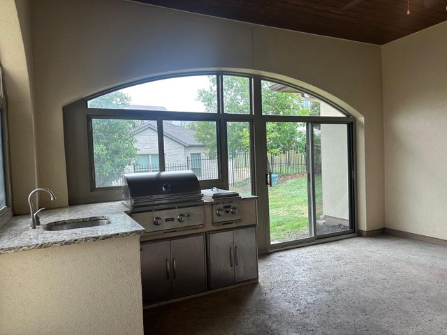 906 Madison Fork DR, Lakeway, TX 78738