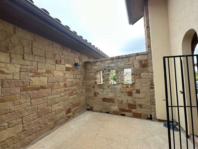 906 Madison Fork DR, Lakeway, TX 78738