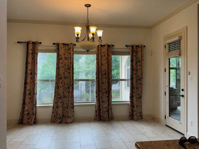 906 Madison Fork DR, Lakeway, TX 78738