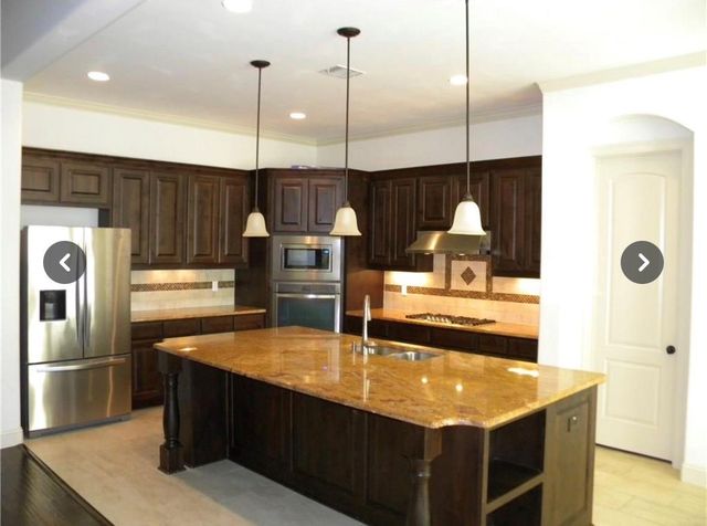 906 Madison Fork DR, Lakeway, TX 78738