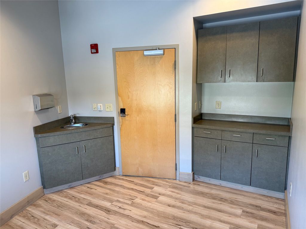 207 E Main Street, Missoula, MT 59802 photo 2