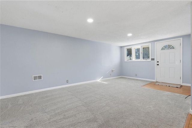 207 Kibler Road, Excelsior Springs, MO 64024