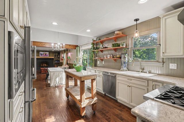 705 Oakridge Drive, Union, KY 41091